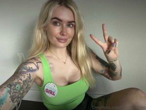 Laura Lux Photo #138