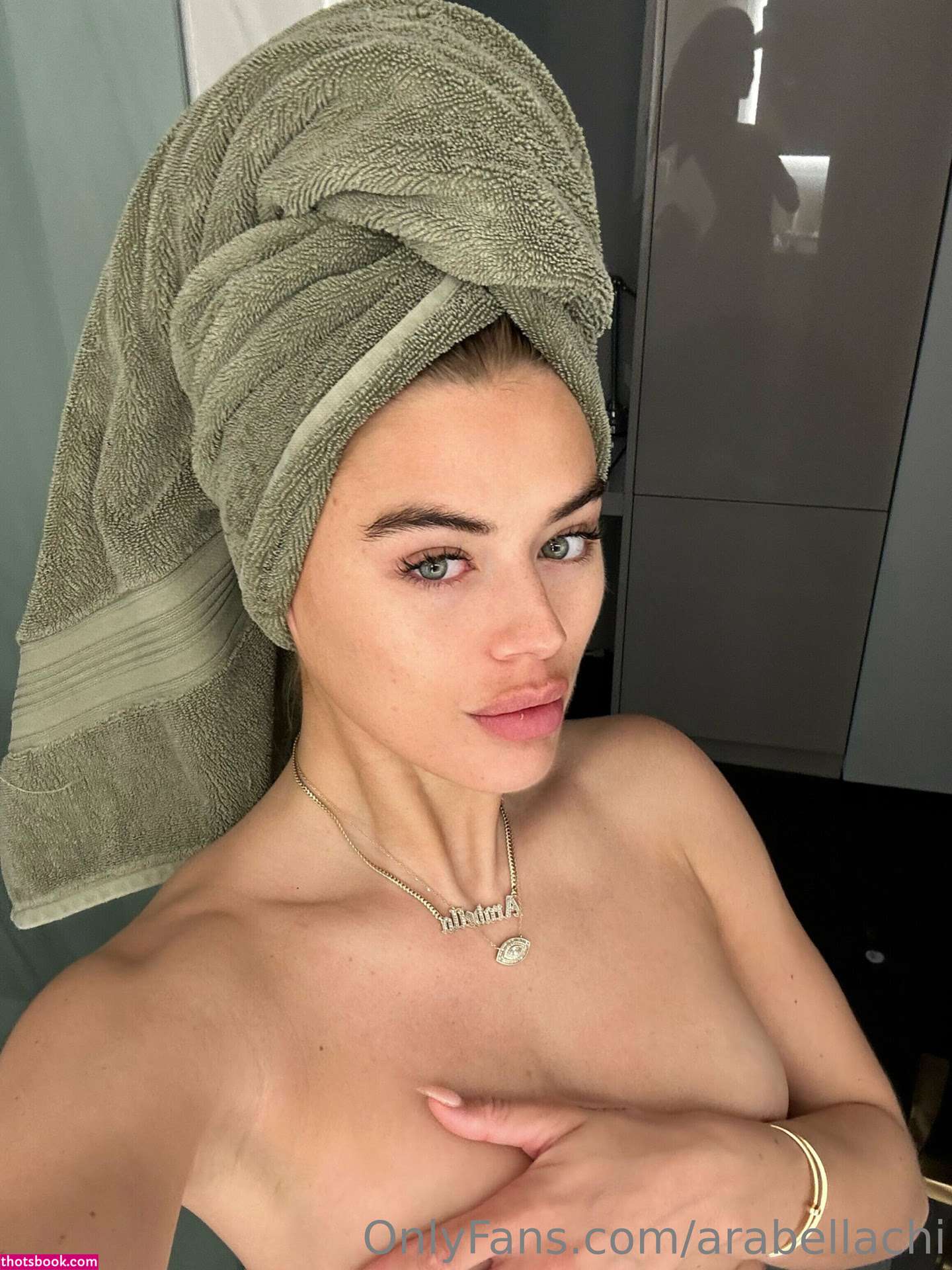 Arabella Chi Photo #71