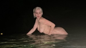 skyebluewantsu Photo #111