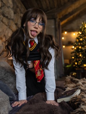 Alice Delish Photo #688