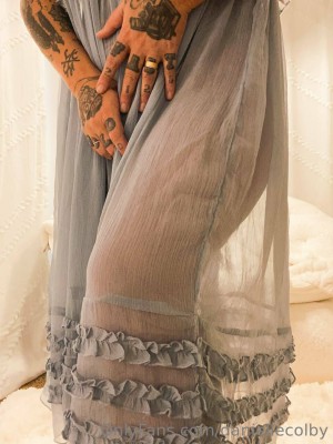 Danielle Colby Photo #100