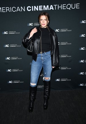 Bella Thorne Photo #291