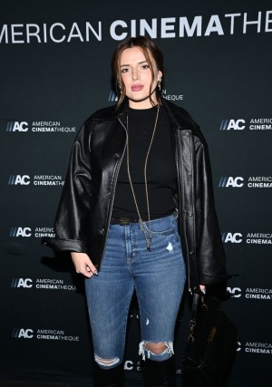 Bella Thorne Photo #293