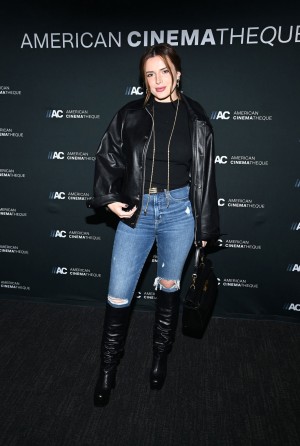 Bella Thorne Photo #297