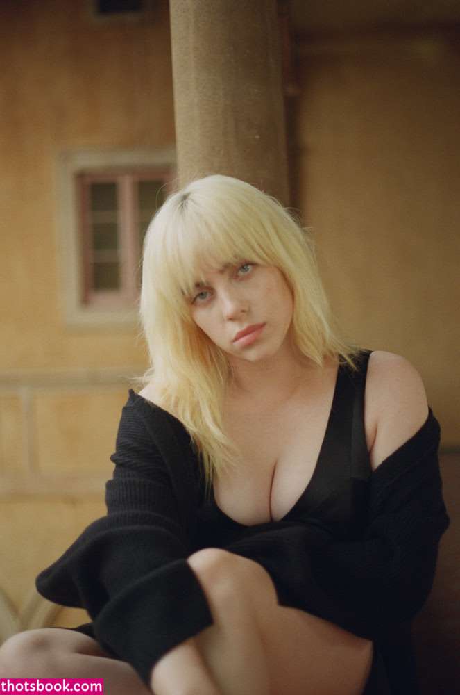 Billie Eilish Photo #91