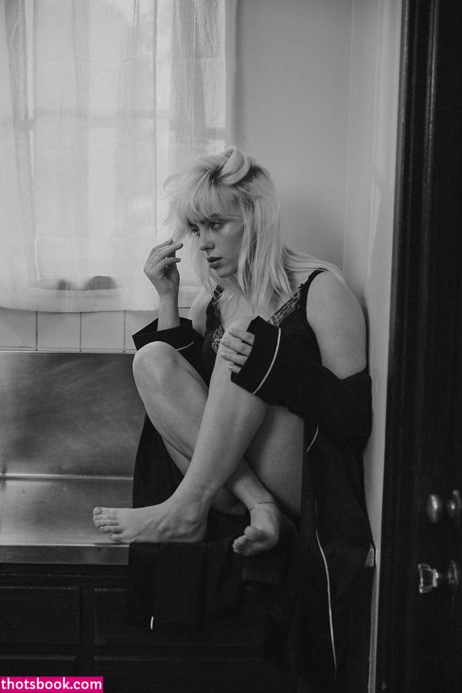 Billie Eilish Photo #127