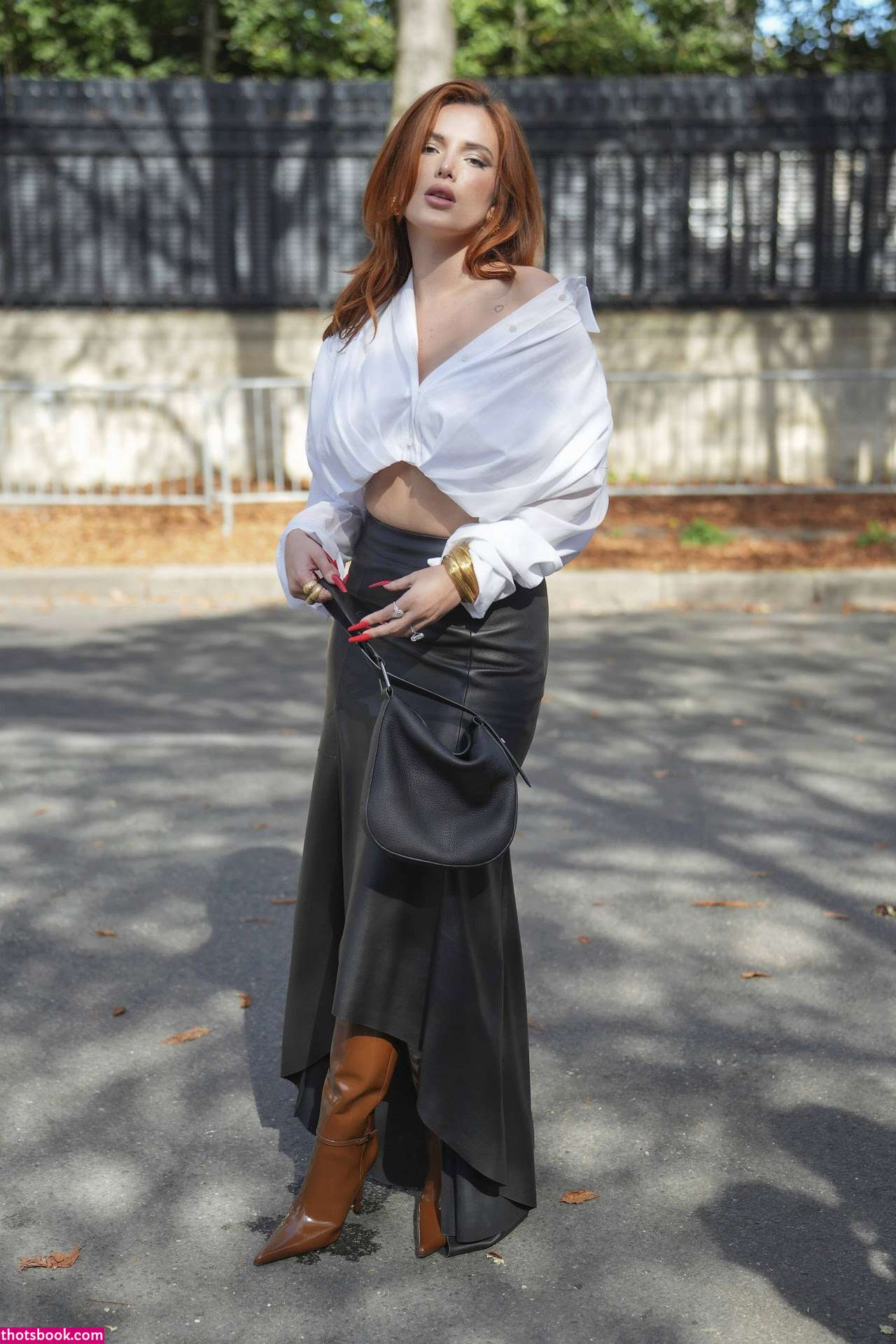 Bella Thorne Photo #352