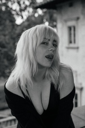Billie Eilish Post #27