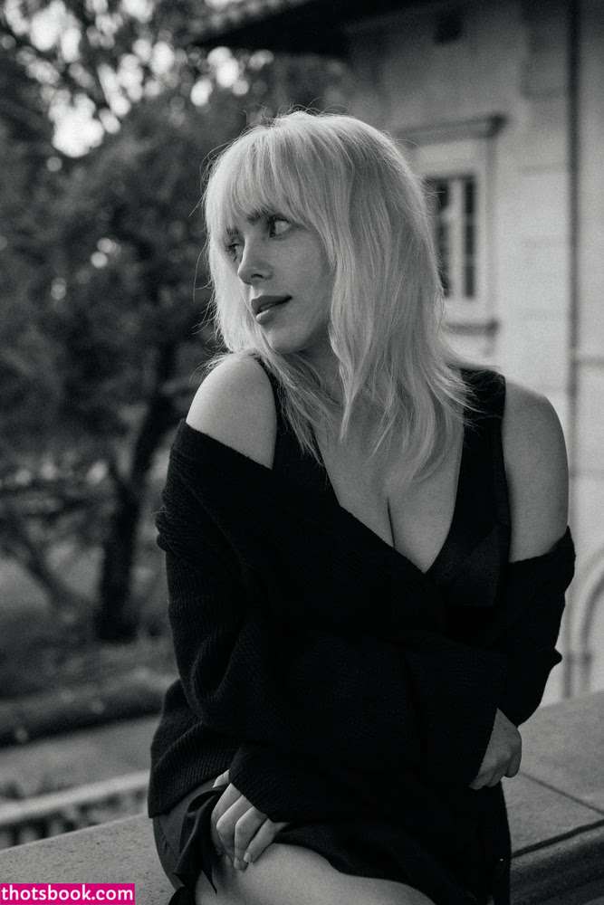 Billie Eilish Photo #170