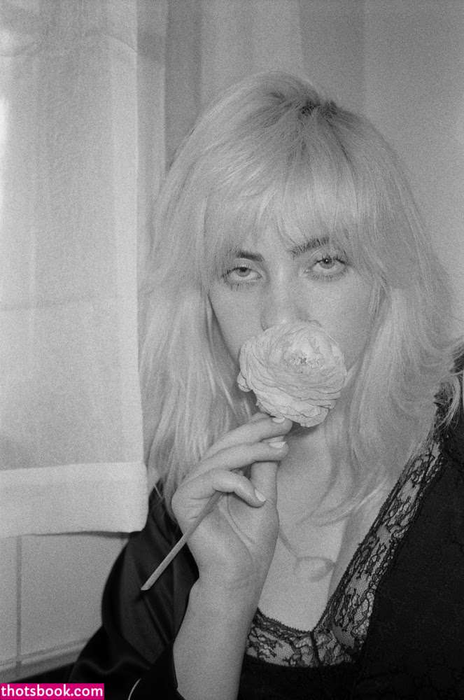 Billie Eilish Photo #173