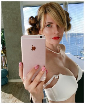 Alexis Kline Photo #73