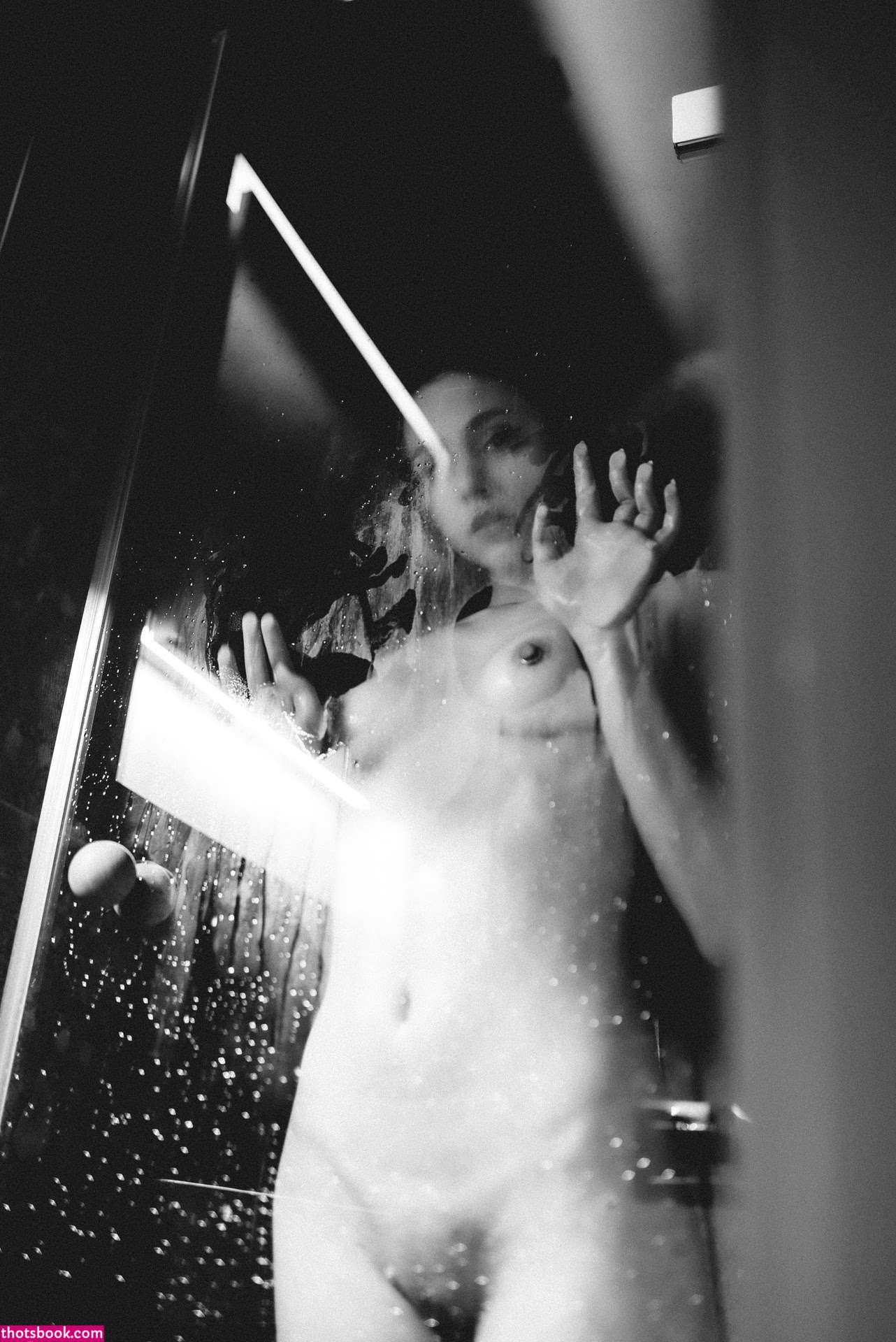 Nausicaa Yami Photo #10