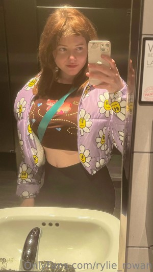 Rylie Rowan Photo #70