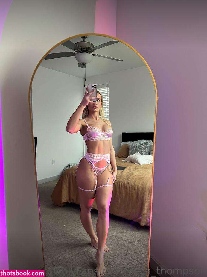 Vega Thompson Photo #82