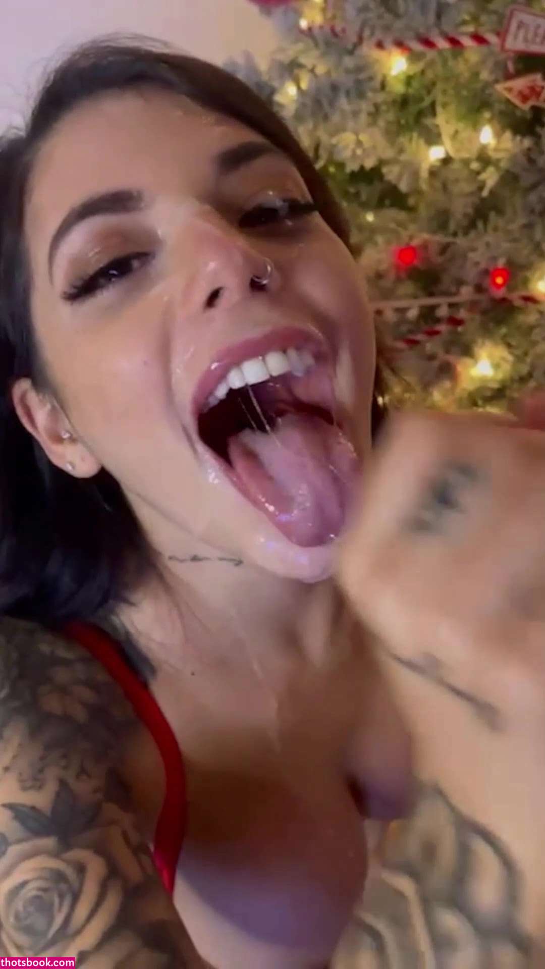 Gina Valentina Photo #3