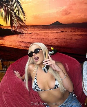 Tana Mongeau Photo #137