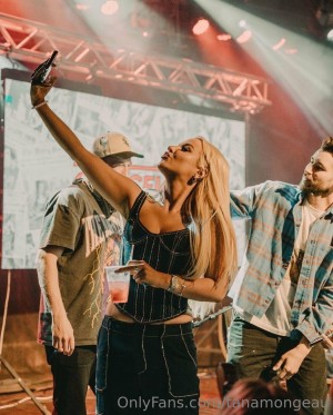 Tana Mongeau Photo #174