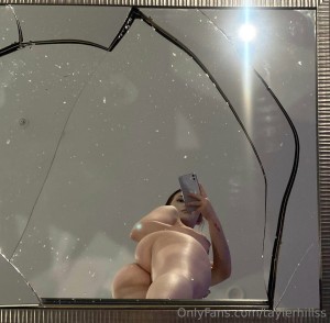 Tayler Hills Photo #135