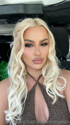 Tana Mongeau Photo #185