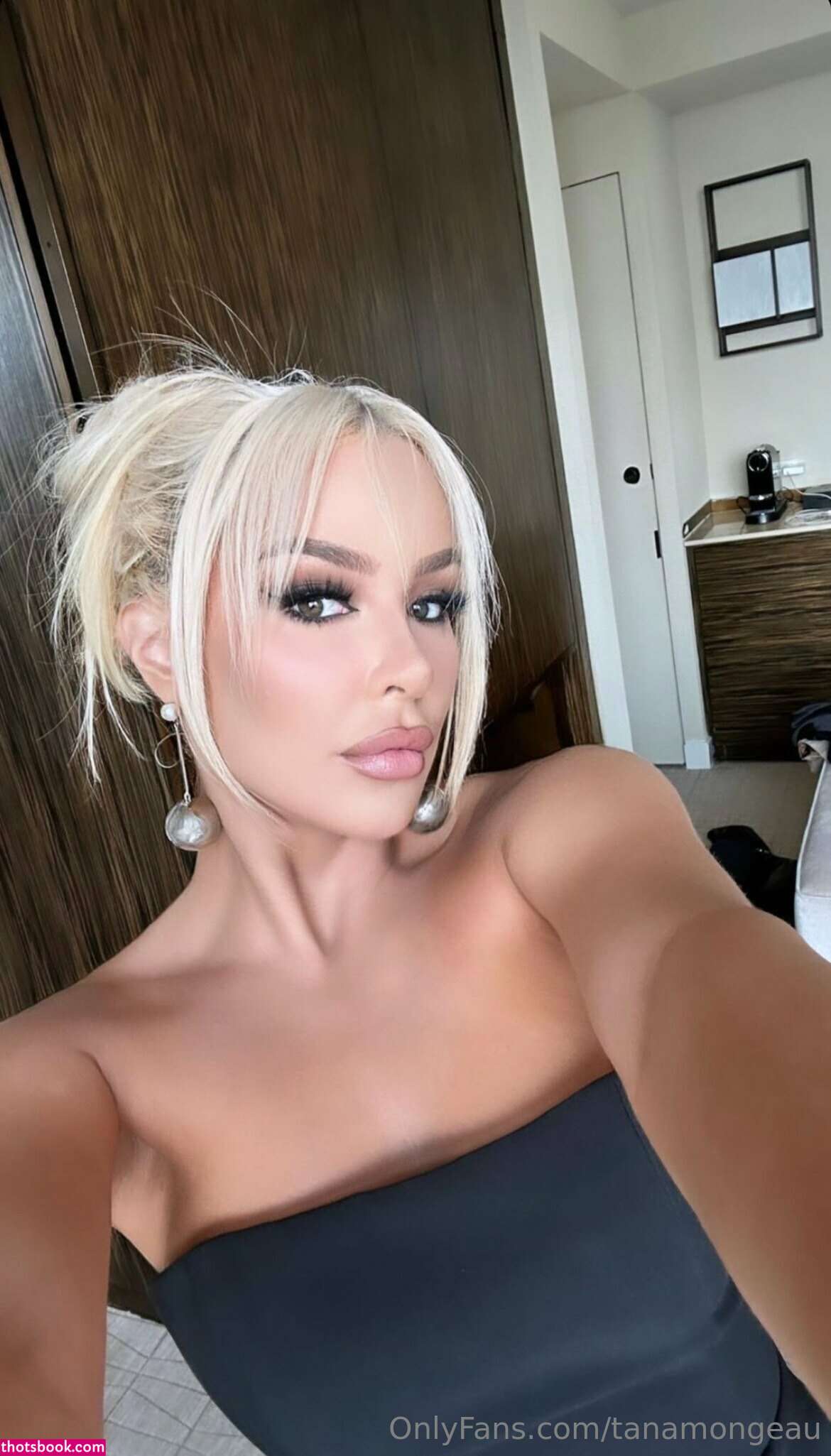 Tana Mongeau Photo #206