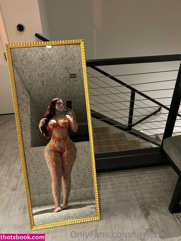 Tayler Hills Photo #222