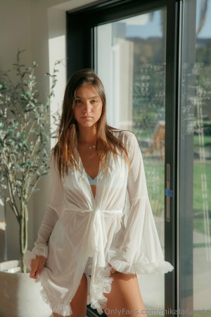 Mikaela Lafuente Photo #25