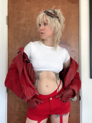 Comicbookgirl19 Photo #44