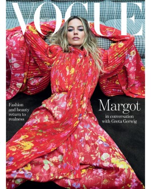 Margot Robbie Photo #6