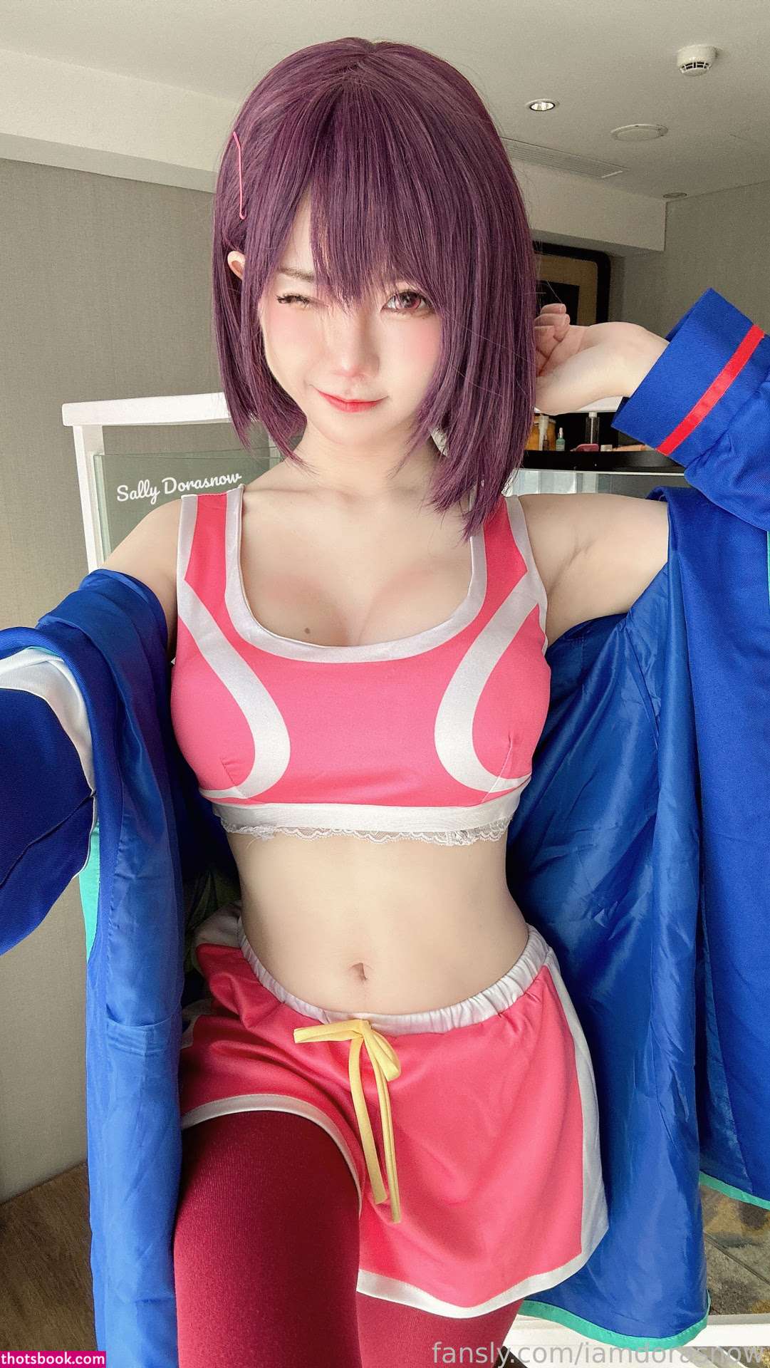 Sally Dorasnow Photo #212