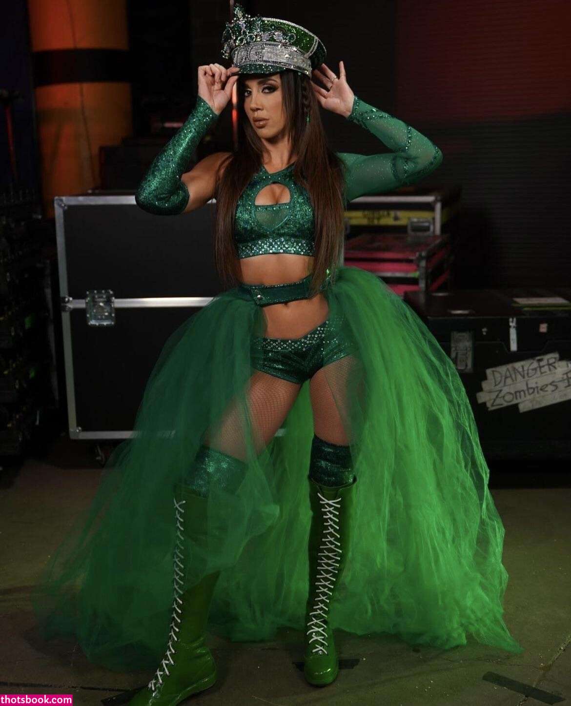 Chelsea Green Photo #36