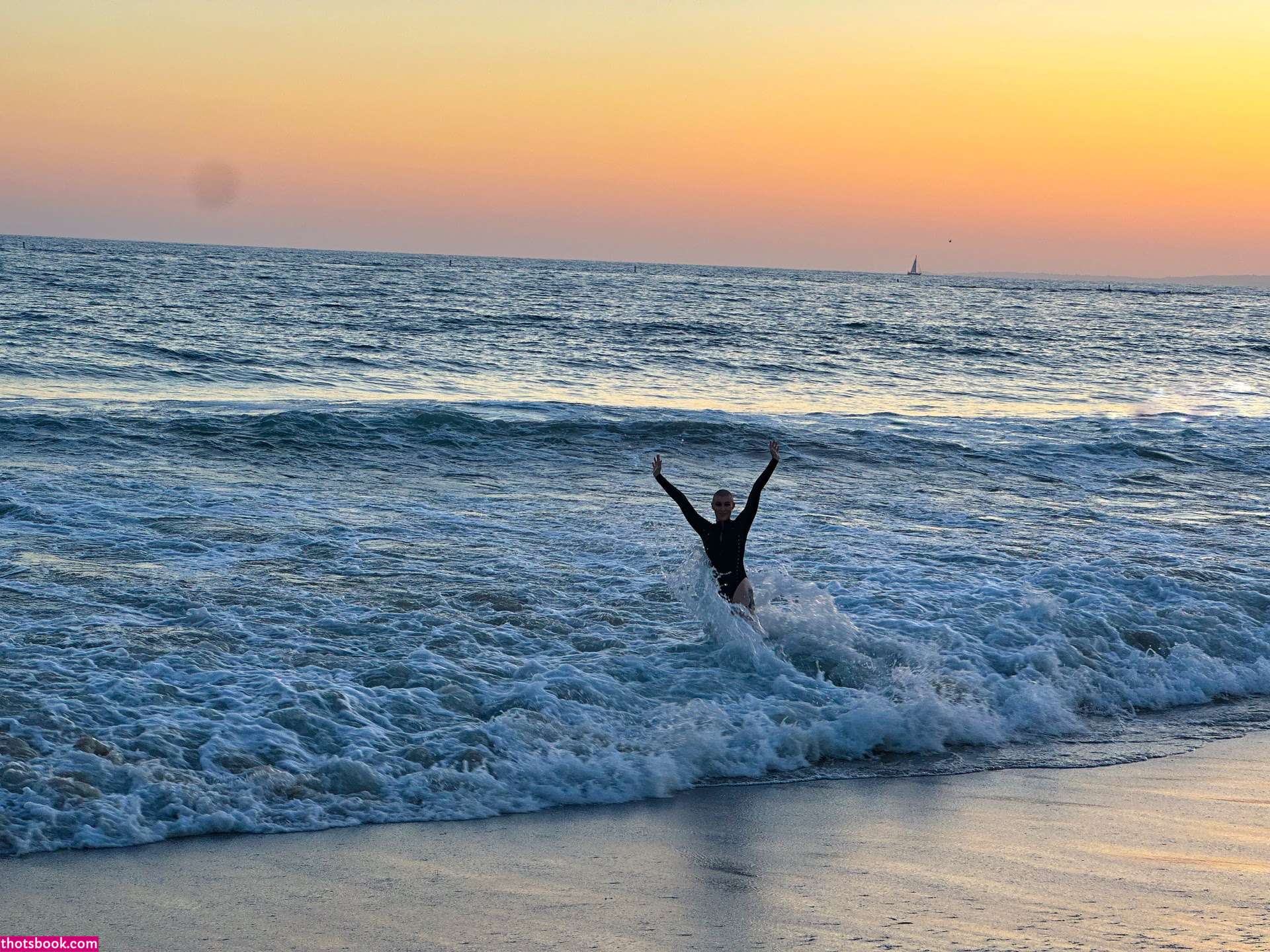 Comicbookgirl19 Photo #84