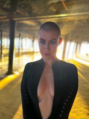 Comicbookgirl19 Photo #86