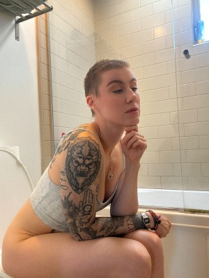 Comicbookgirl19 Photo #152