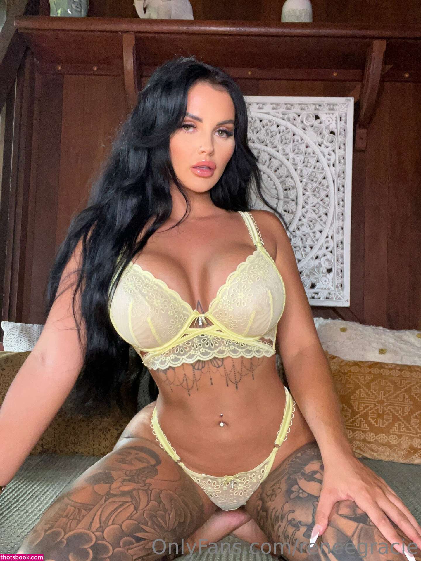 Renee Gracie Photo #121