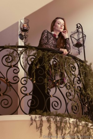 Emily Bloom Photo #234