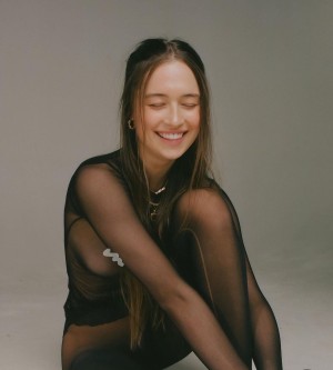 Elsie Hewitt Photo #37