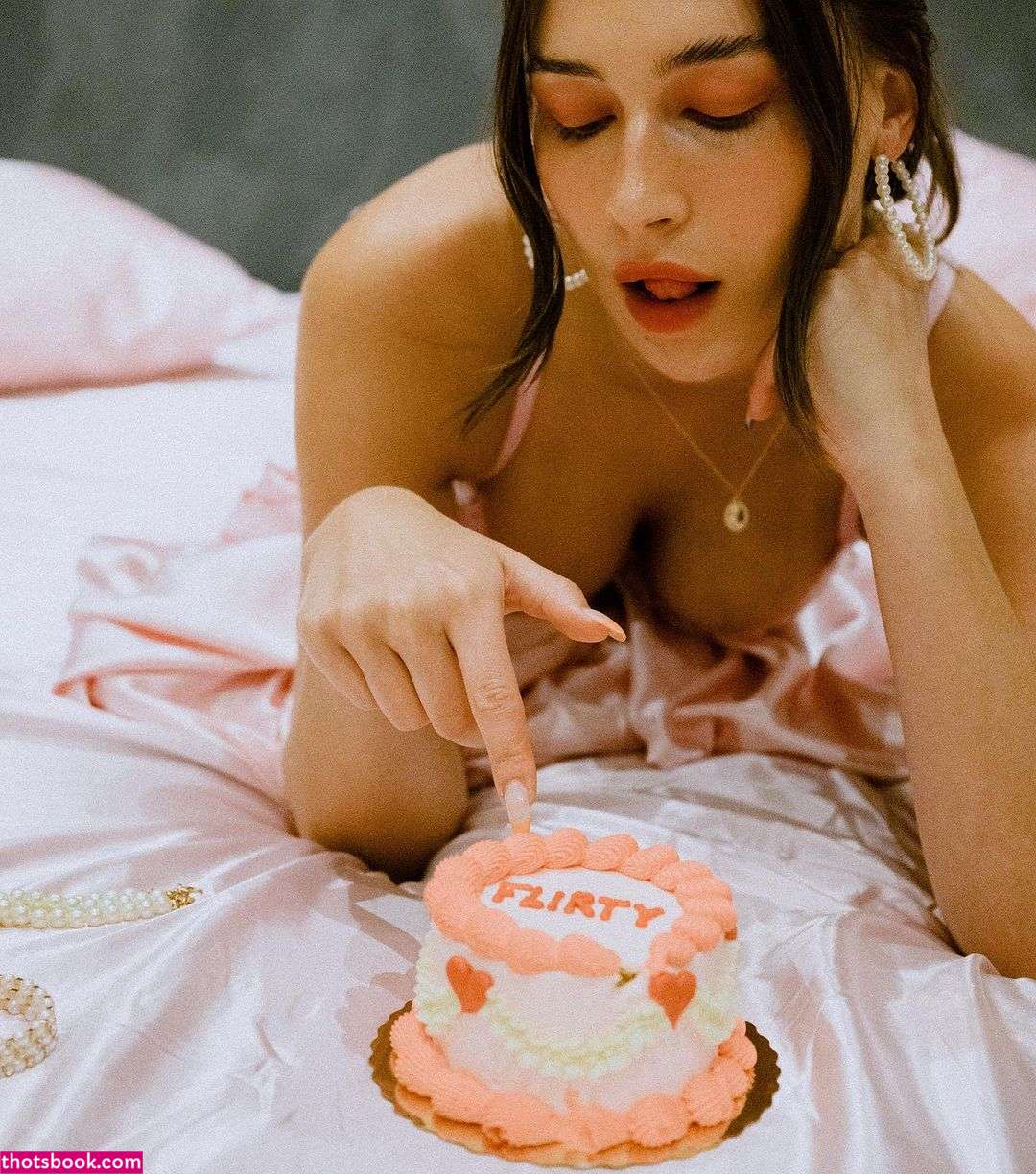 Elsie Hewitt Photo #64