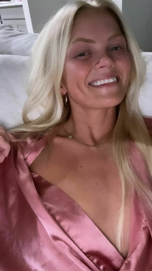 Nellie Cronen Photo #50