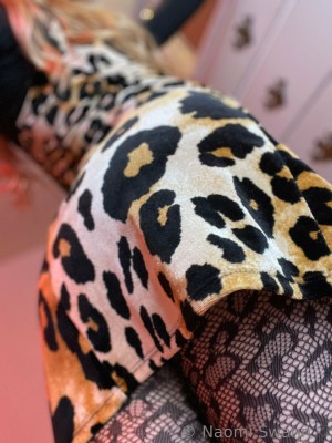 Naomi Swann Photo #42