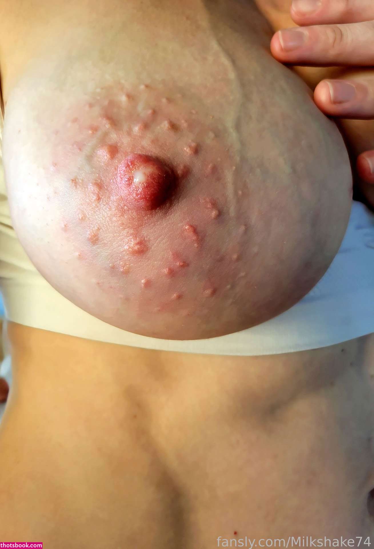 Simonnettamilk Photo #15