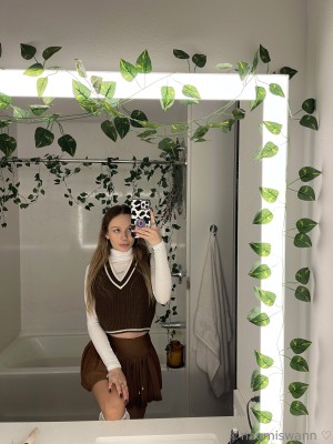 Naomi Swann Photo #144