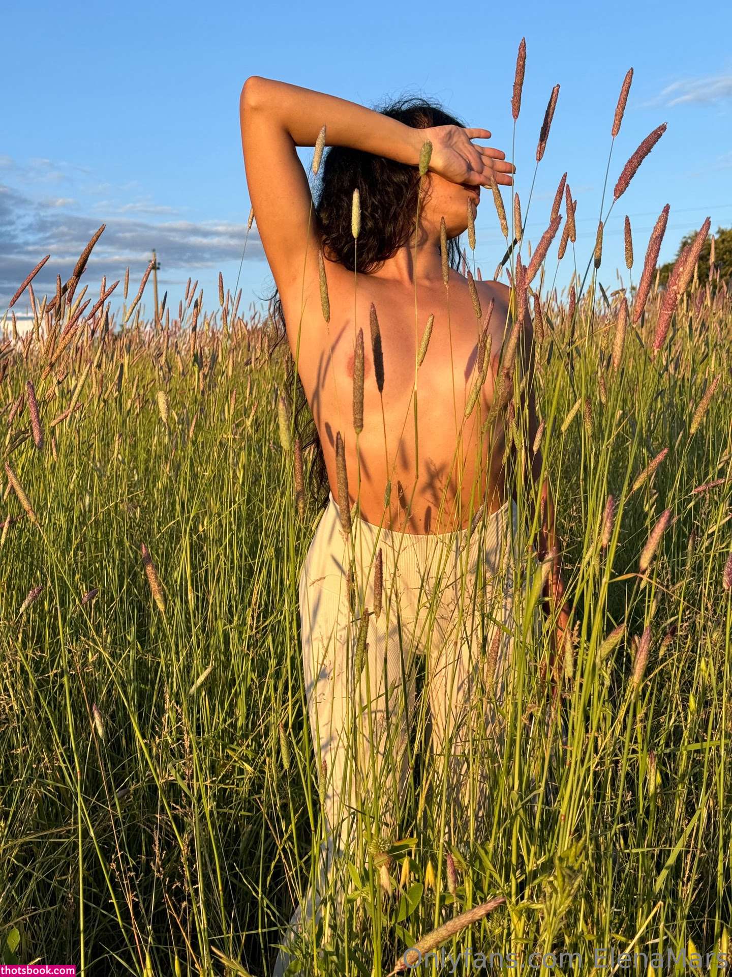 elenamarsofficial Photo #195