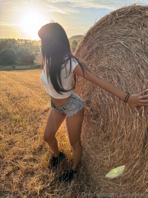 elenamarsofficial Photo #214