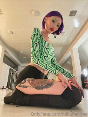 mikukandee Photo #38