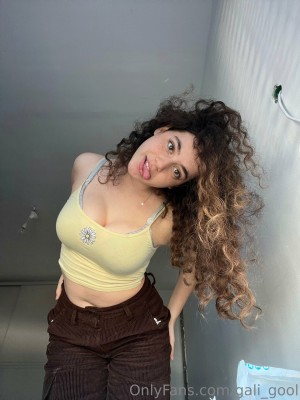 Gali Gool Photo #102