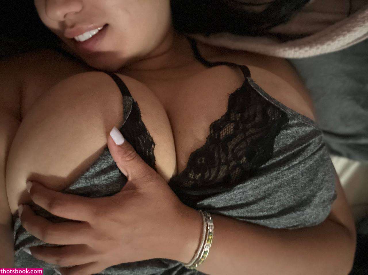 Nimsayvalens Photo #43