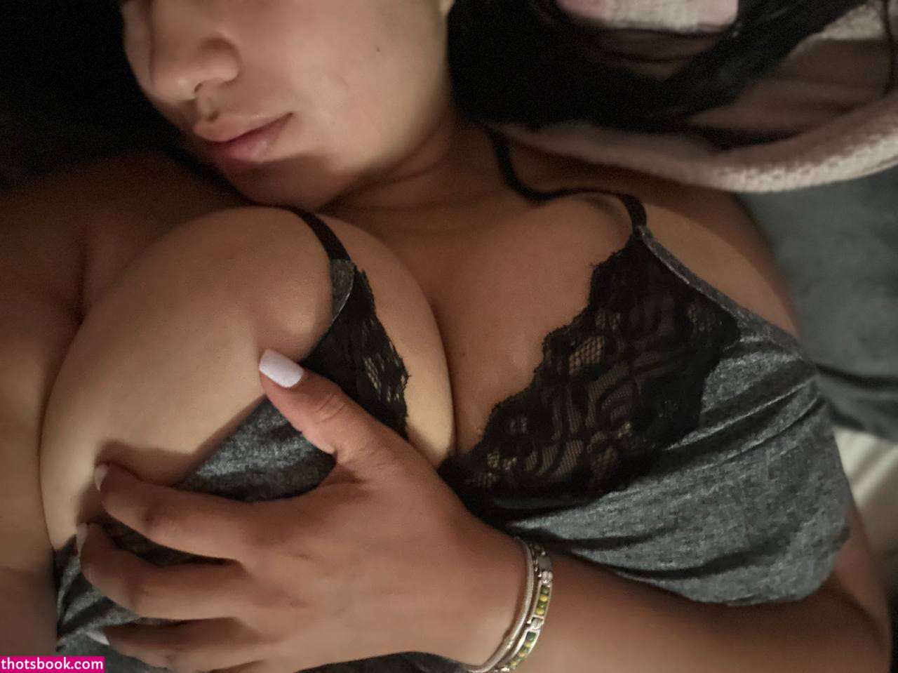 Nimsayvalens Photo #51