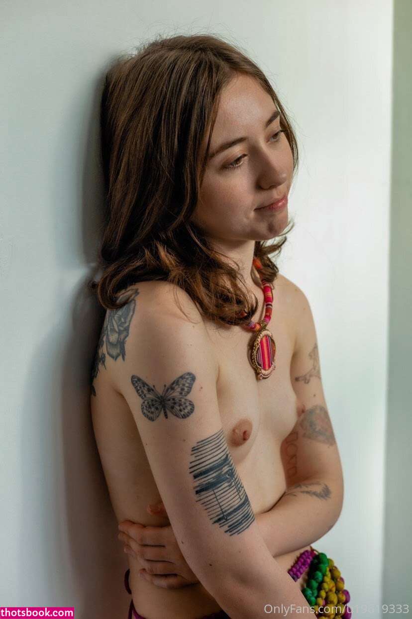 lovecharlaine Photo #24