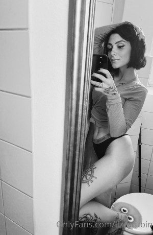 Lizzyrubin Photo #38