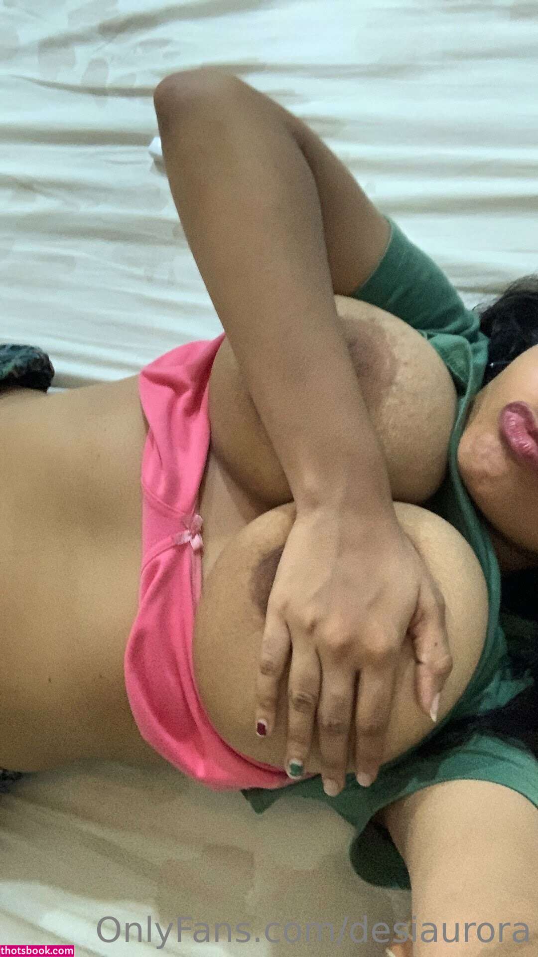 Desiaurora Photo #19